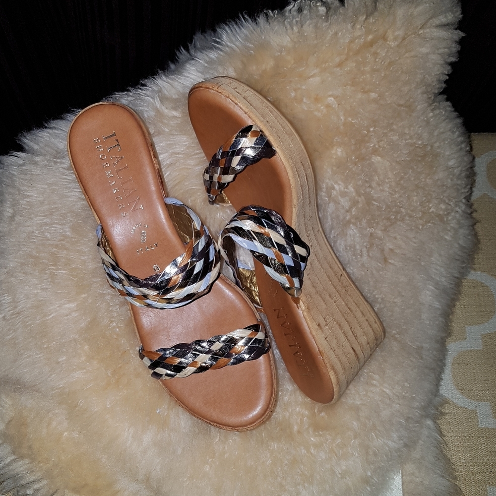 Sandals - Picture 3 of 4